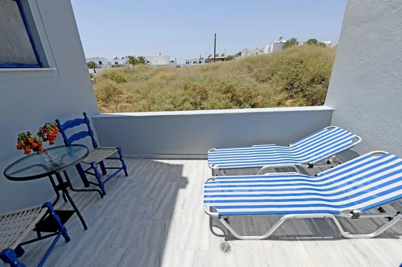 Lunar Santorini Hotel Períssa Eksteriør bilde