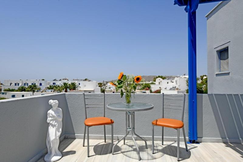 Lunar Santorini Hotel Períssa Eksteriør bilde